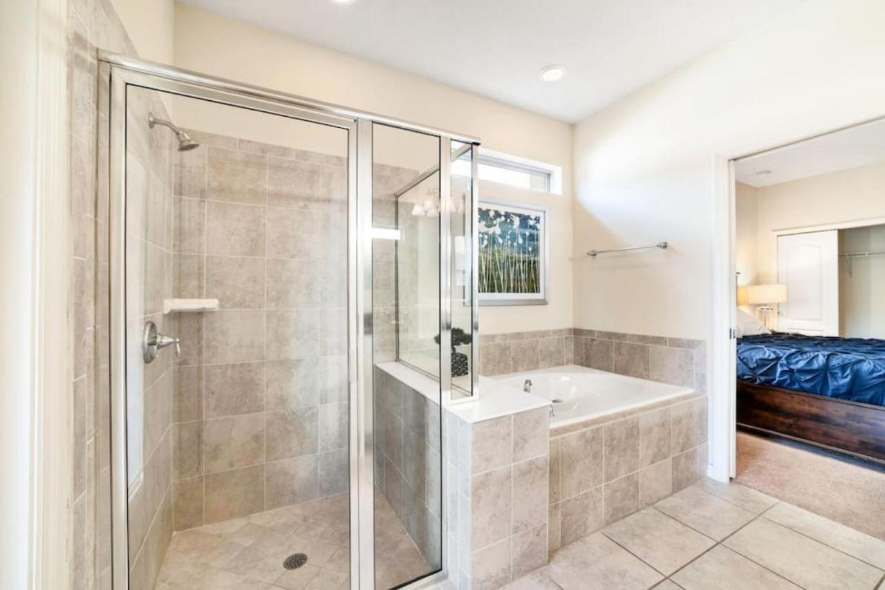 Luxury New Near With Pool 6bedrooms Kissimmee