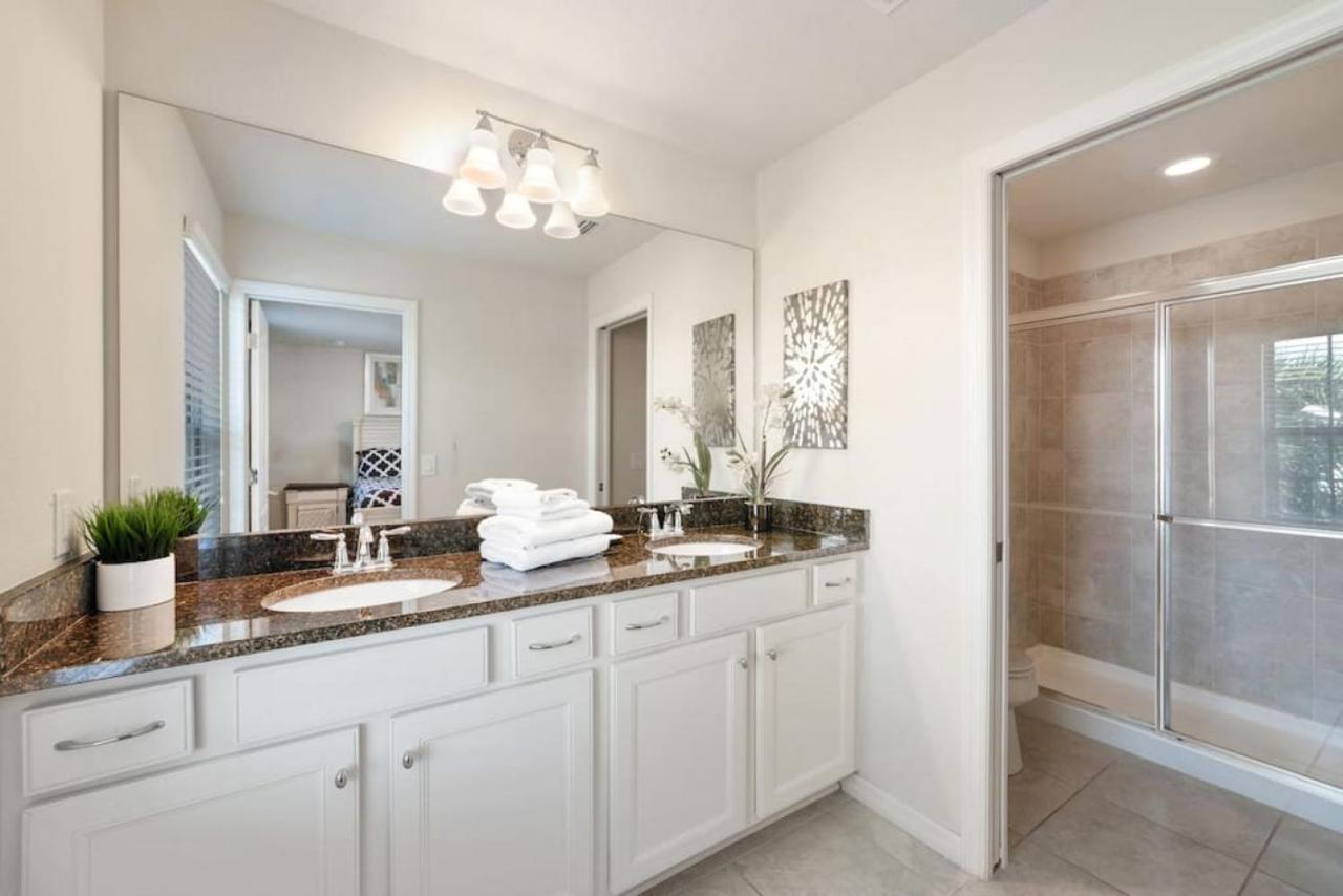 Luxury New Near With Pool 6bedrooms Villa