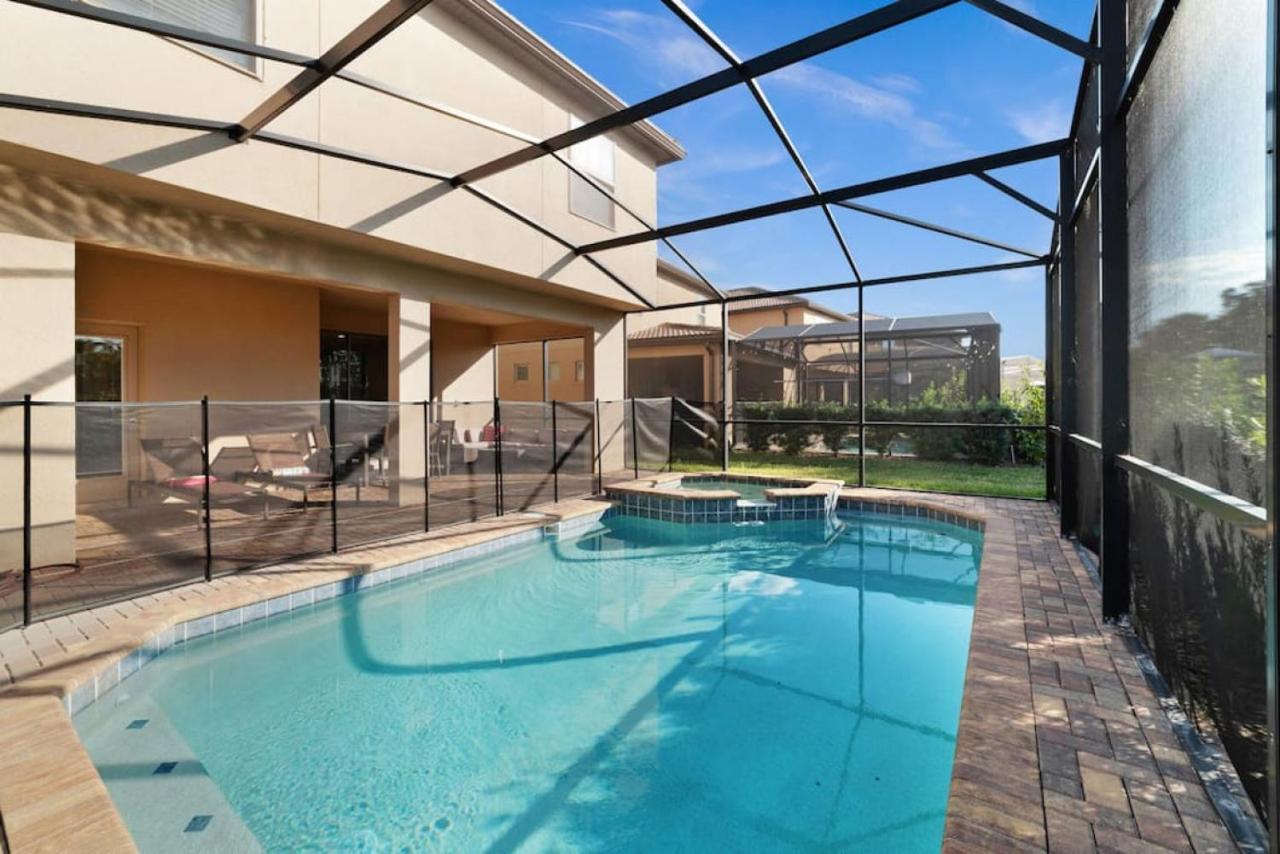 Luxury New Near With Pool 6bedrooms Villa